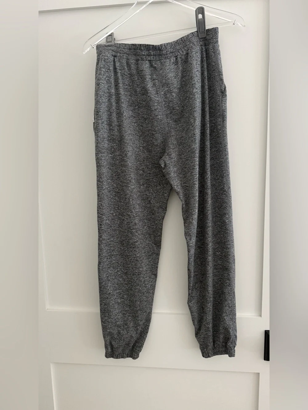 Vuori heather grey jogger - Picture 2 of 4